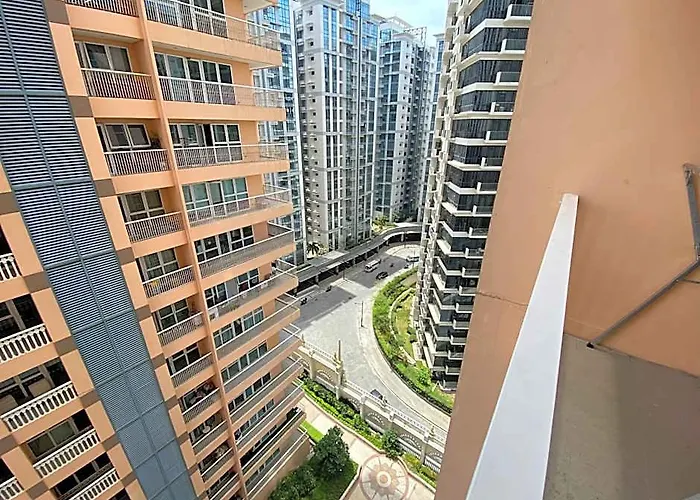 Spacious In Venice Luxury Residences